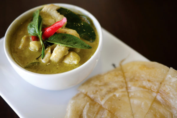 Roti Canai With Green Curry Chicken